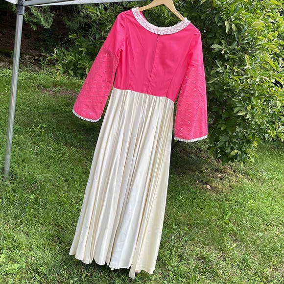 Vintage Costume Gown - Picture 3 of 12